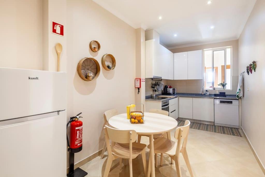 Charming 120M² In Historic Center Apartment Lamego Exterior foto